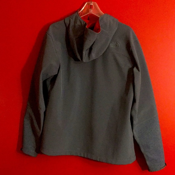 Men’s North Face Apex Bionic Hoodie - Picture 2 of 4